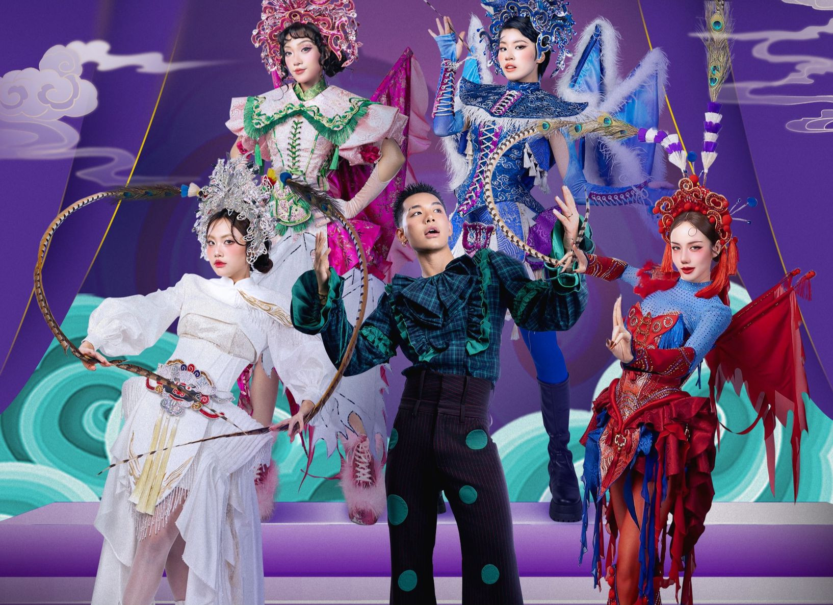 52Hz và Phương Mỹ Chi thành công với cú tất tay. 52Hz và Phương Mỹ Chi thành công với cú tất tay.