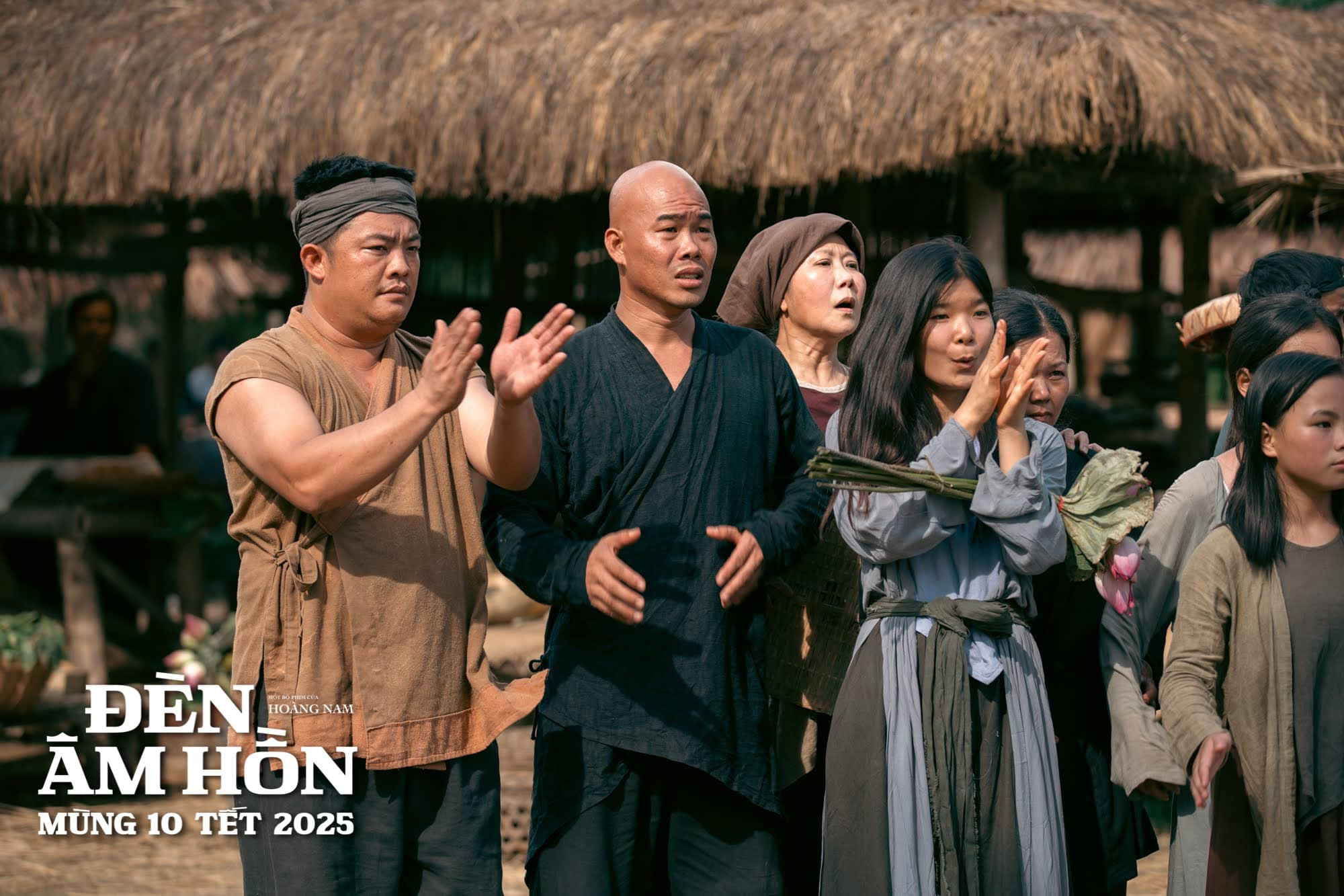 Phim được đầu tư mạnh về bối cảnh, trang phục nhưng nội dung bị nông. Phim được đầu tư mạnh về bối cảnh, trang phục nhưng nội dung bị nông.