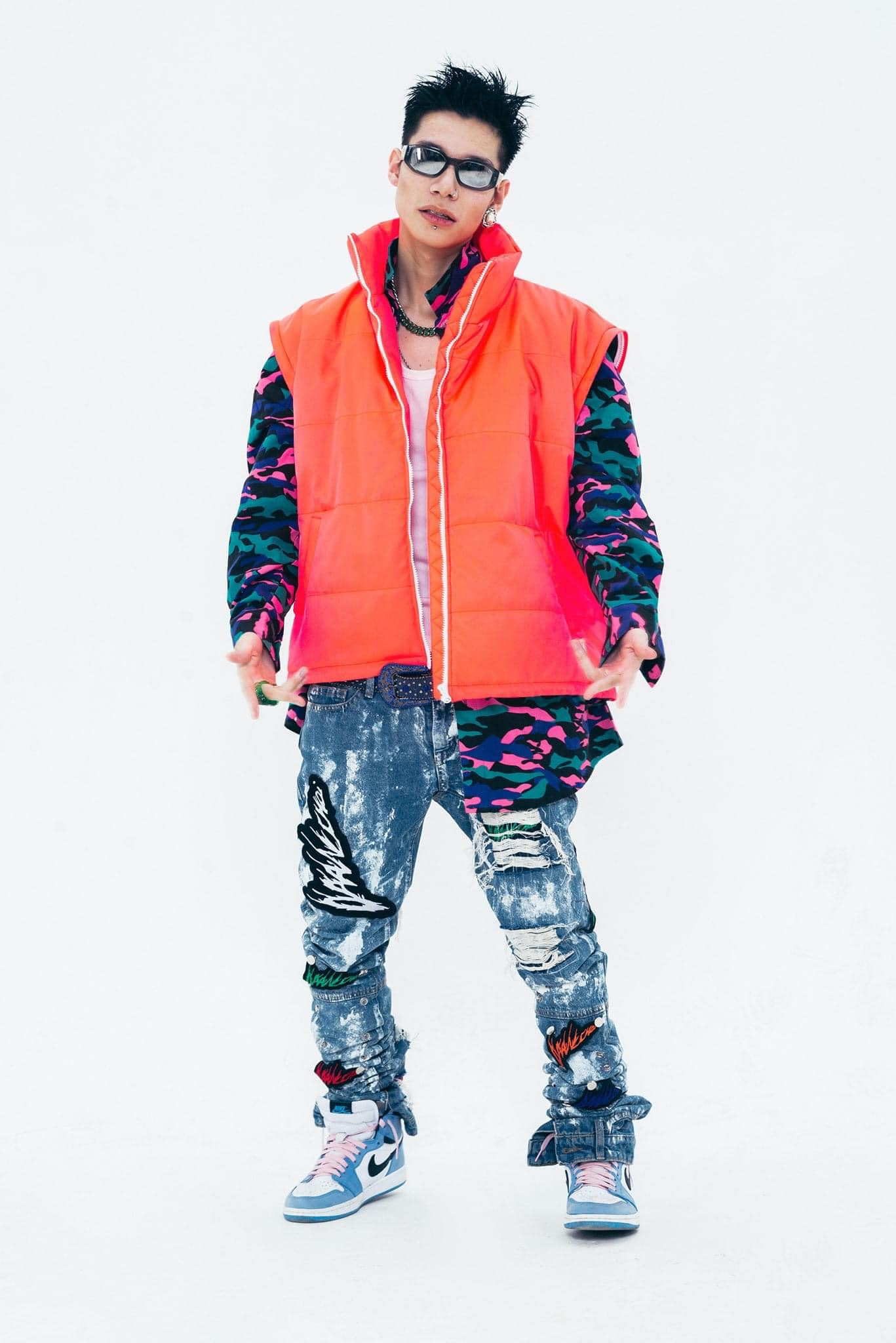 MCK và Tlinh khuynh đảo nhạc Việt năm 2023. MCK và Tlinh khuynh đảo nhạc Việt năm 2023.