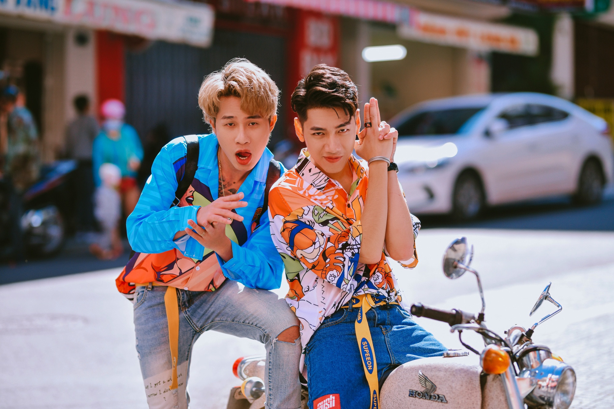 Jack và K-ICM là những trường hợp đi lên nhờ công ty nhưng không duy trì lâu. Jack và K-ICM là những trường hợp đi lên nhờ công ty nhưng không duy trì lâu.