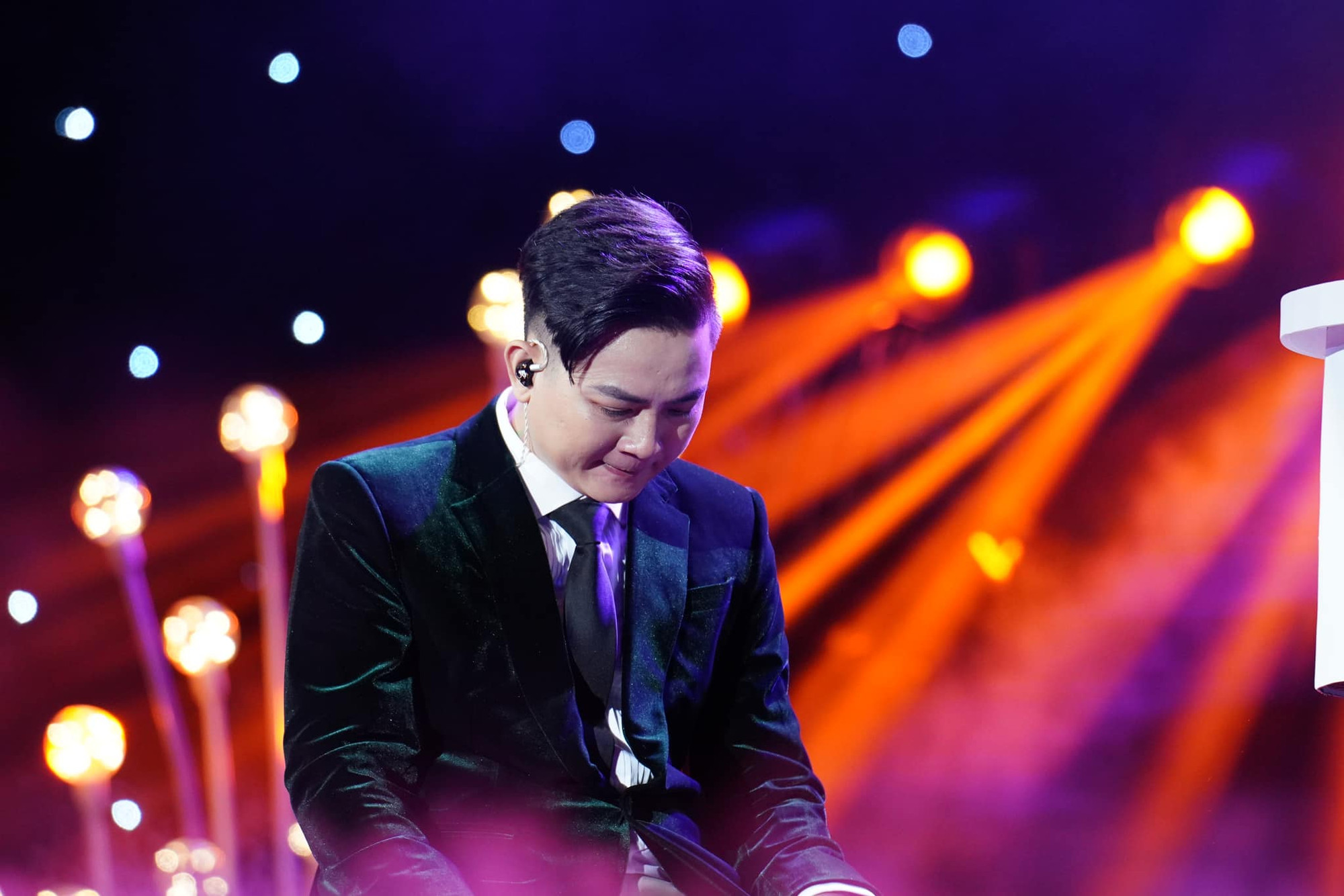 Hoài Lâm vẫn là giọng ca được khán giả yêu thích đặc biệt.