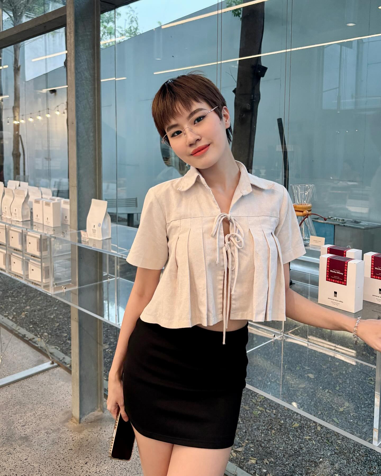 Pháo bất ngờ tung nhạc và gây chấn động. Pháo bất ngờ tung nhạc và gây chấn động.