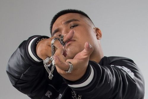 Blacka lên tiếng về tấm ảnh gây ồn ào. Blacka lên tiếng về tấm ảnh gây ồn ào.