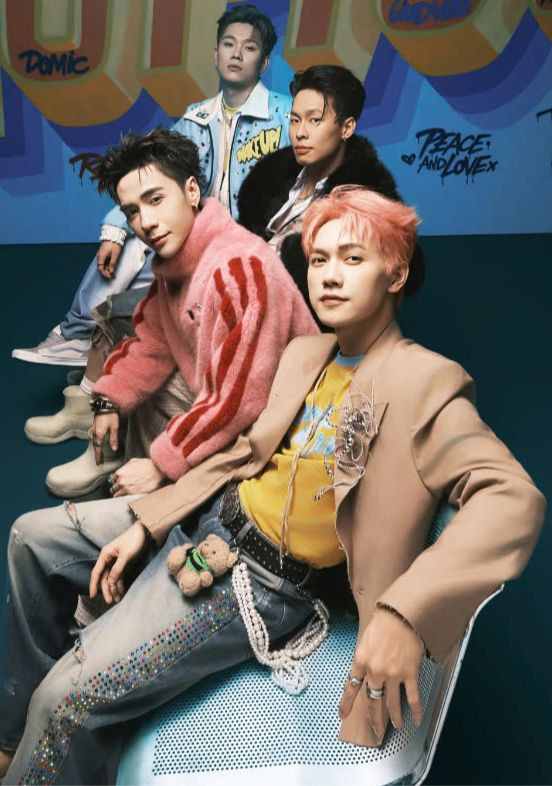 Mopius thu hút khán giả nhờ ngoại hình và sự nổi tiếng của các thành viên gần đây.