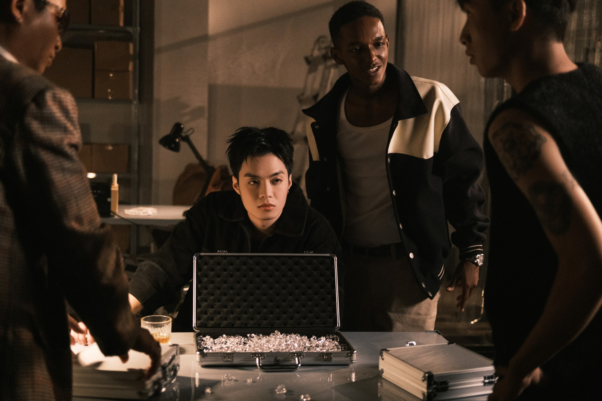 Negav tận dụng đúng lúc để tỏa sáng. Negav tận dụng đúng lúc để tỏa sáng.