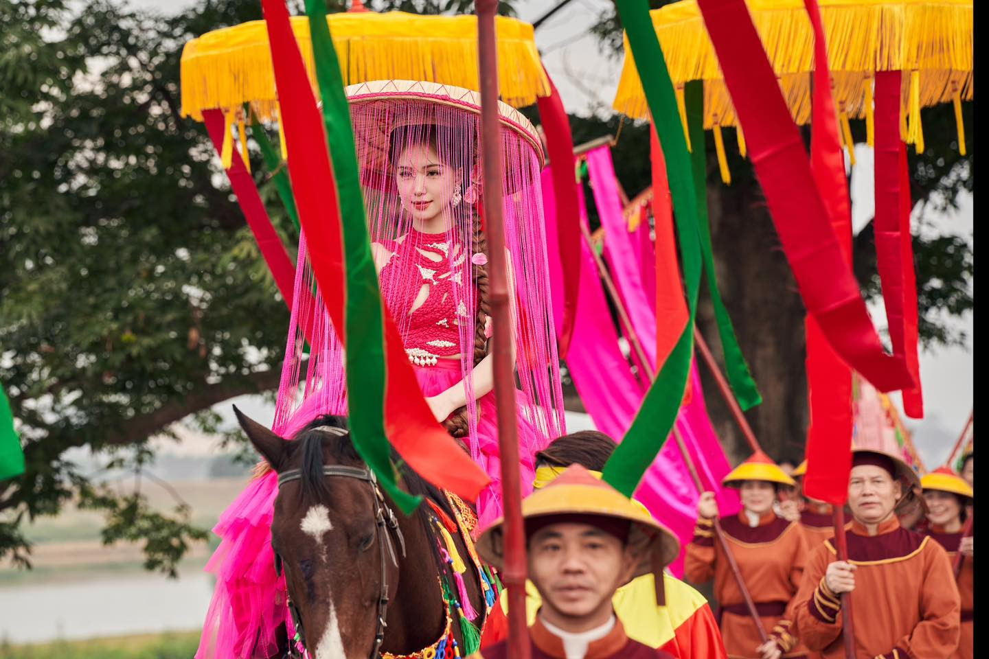 Hòa Minzy ngày càng nâng tầm vị thế. Hòa Minzy ngày càng nâng tầm vị thế.