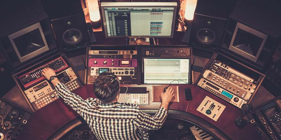 Vai trò sản xuất âm nhạc ngày càng được chú trọng ở thị trường nhạc Việt.