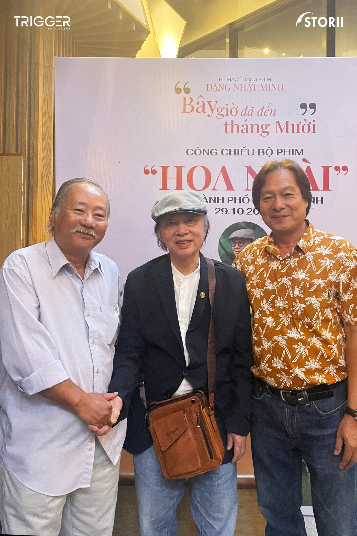 Đạo diễn Vinh Sơn (đạo diễn phim truyền hình Đất Phương Nam) và NSƯT Đặng Lưu Việt Bảo (thủ vai Nam trong phim Bao giờ cho đến tháng Mười) đến chung vui cùng đạo diễn Đặng Nhật Minh.