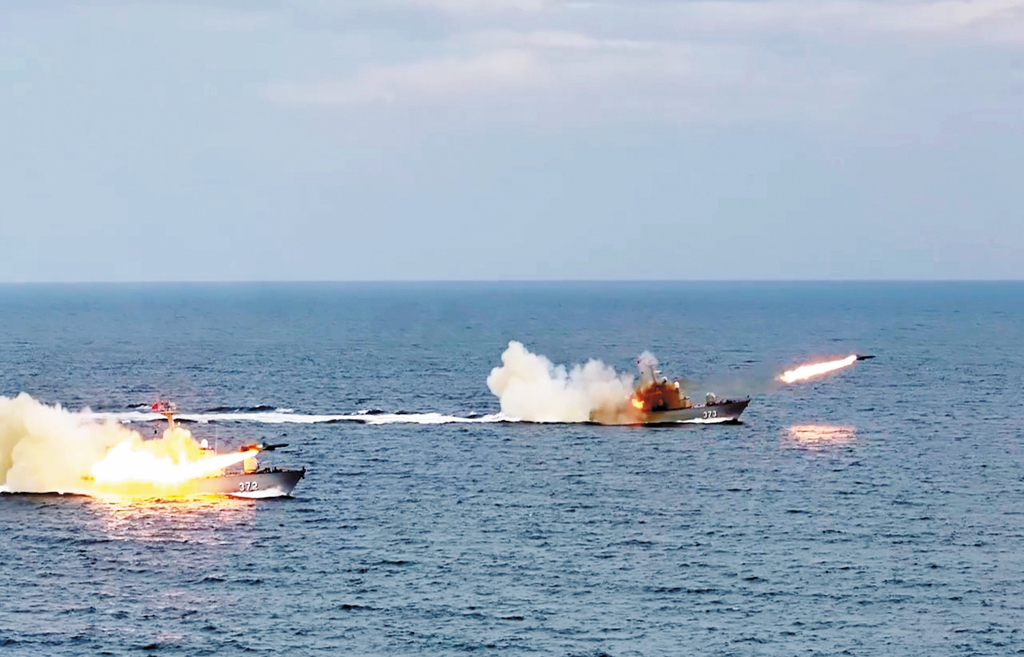 Bộ đội Hải quân quyết tâm để đất nước đón Xuân an lành | Báo ...