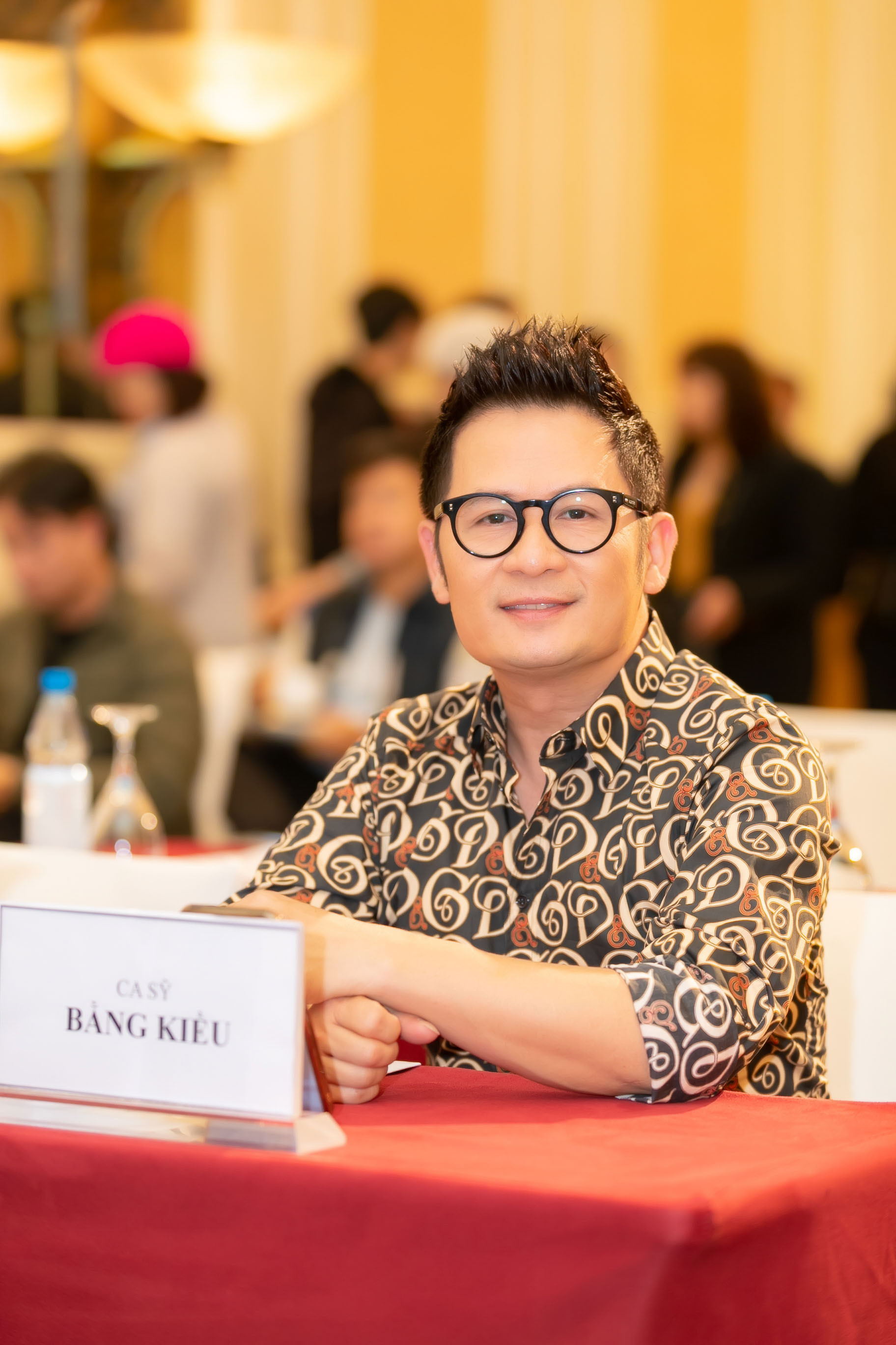 Bằng Kiều - Minh Tuyết luôn diễn xuất ăn ý như một cặp tình nhân trên sân khấu. Ảnh: BTC.