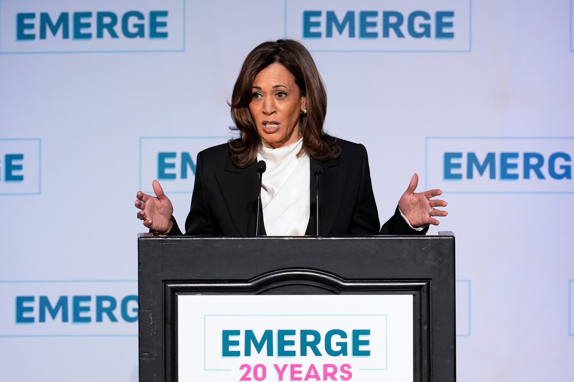 Bà Kamala Harris chuẩn bị tái xuất chính trường | Báo điện tử Tiền Phong