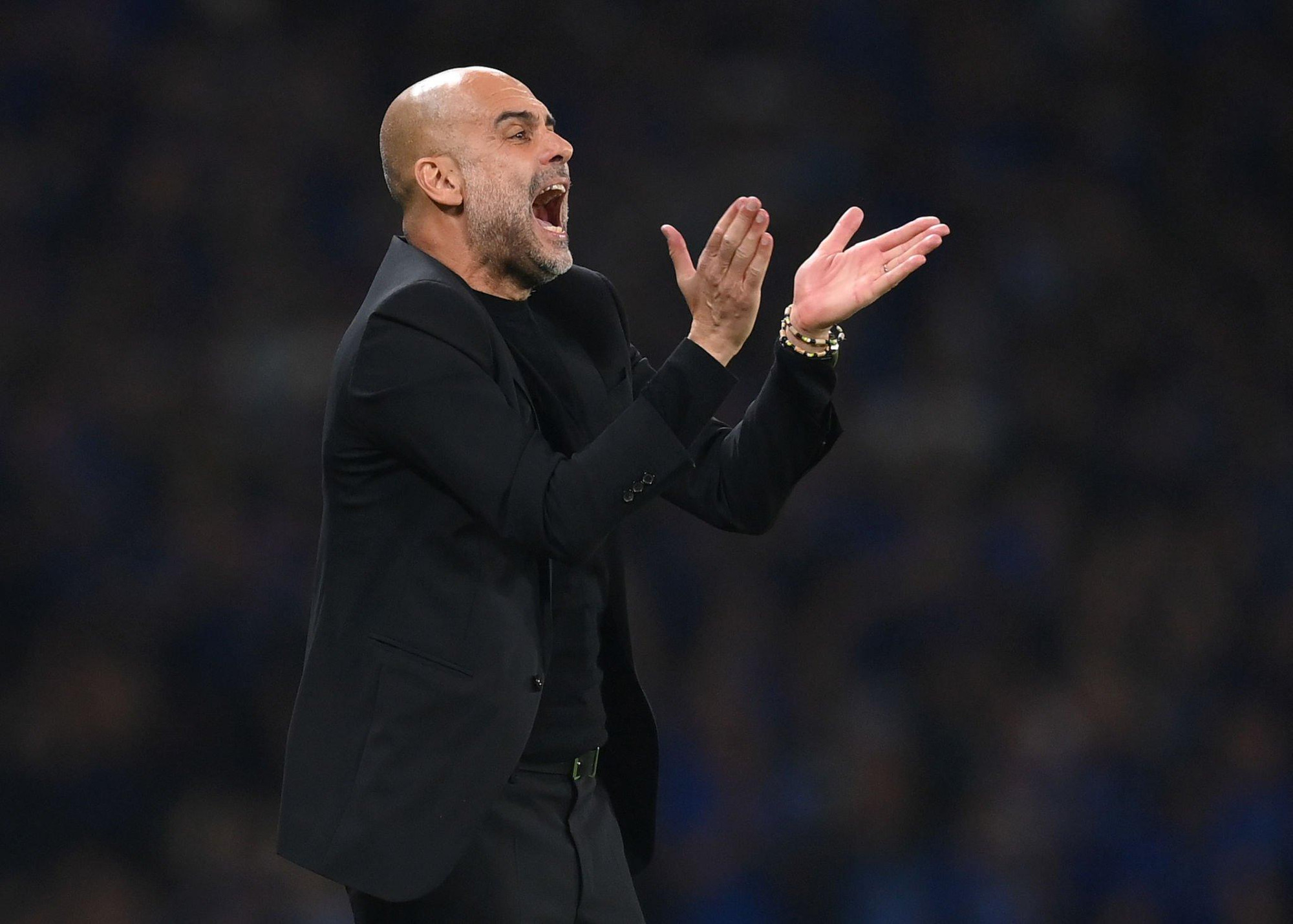 Các cung bậc cảm xúc của Guardiola trên đường pitch sân Ataturk. (Ảnh: Getty Images)