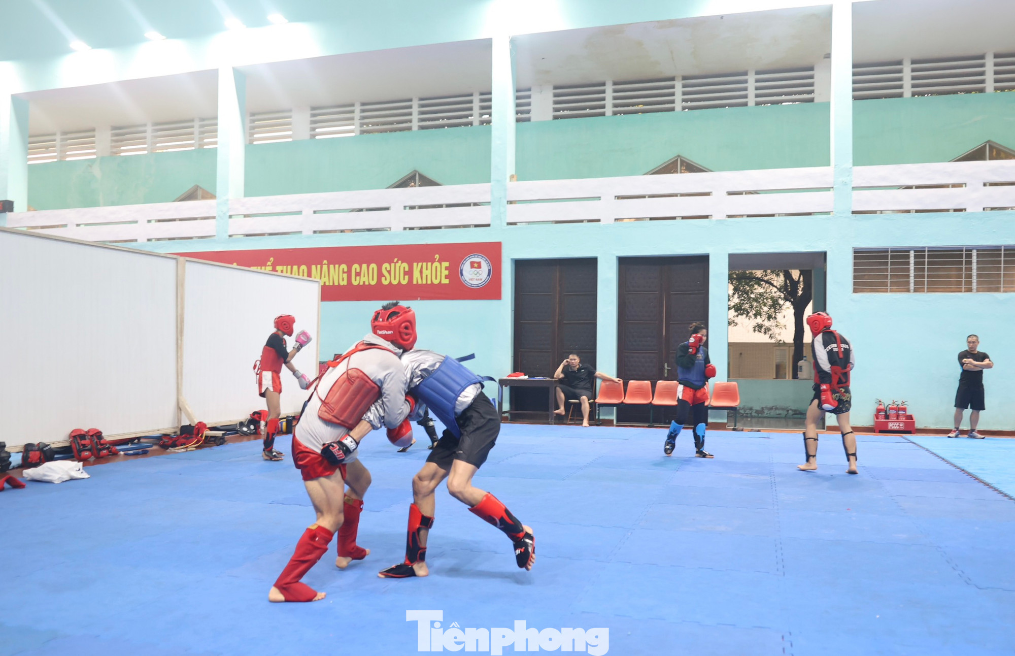 Kun Bokator có hệ thống đòn thế rất đa dạng, nhưng có nhiều nét tương đồng với võ cổ truyền Việt Nam. Kun Bokator có hệ thống đòn thế rất đa dạng, nhưng có nhiều nét tương đồng với võ cổ truyền Việt Nam.