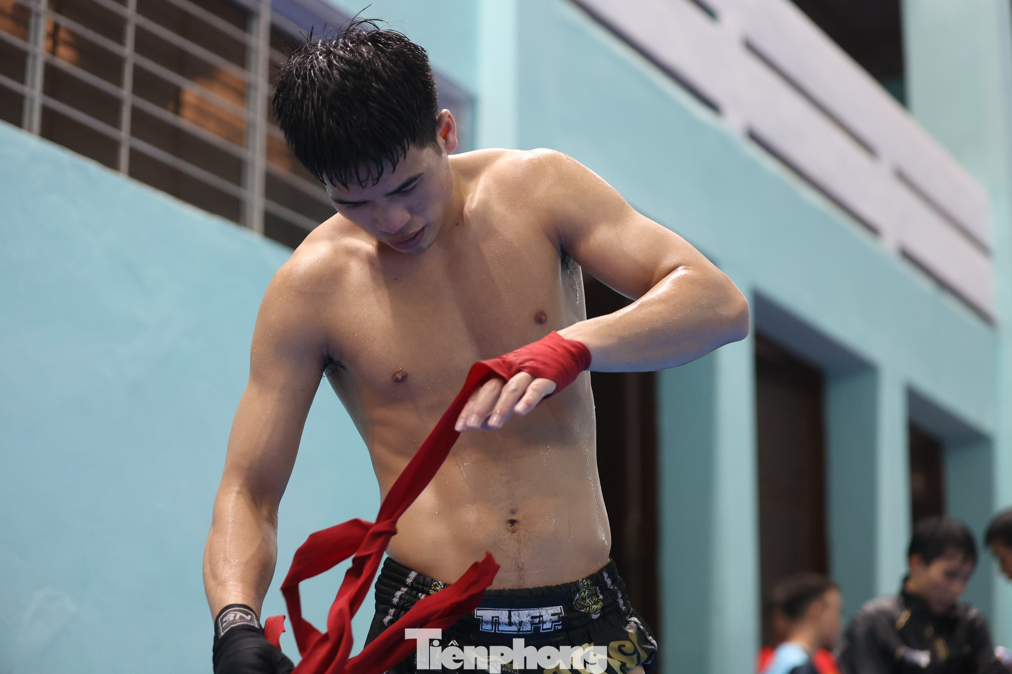 Do có ít thời gian để chuẩn bị, đội tuyển Kun Bokator phải tập luyện với cường độ cao nhằm đáp ứng tiêu chuẩn SEA Games. Do có ít thời gian để chuẩn bị, đội tuyển Kun Bokator phải tập luyện với cường độ cao nhằm đáp ứng tiêu chuẩn SEA Games.