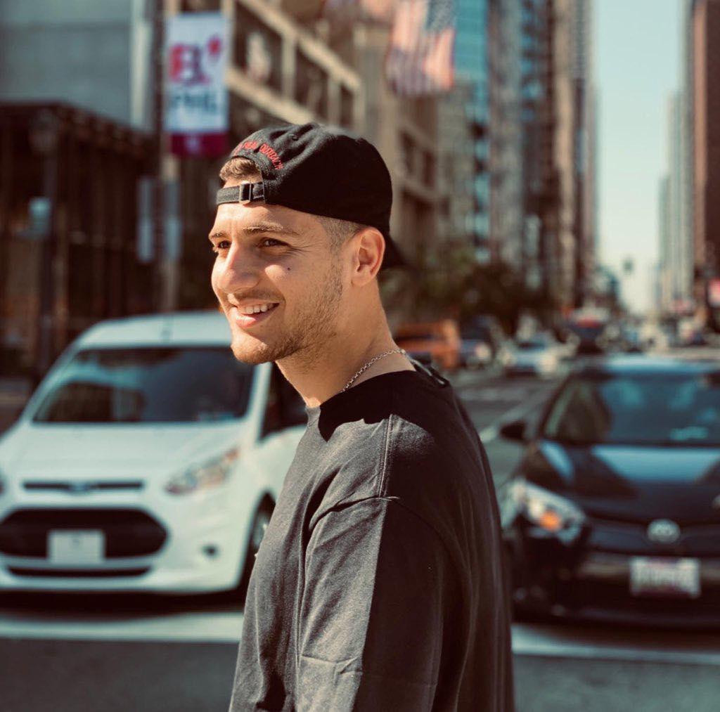 Diogo Dalot có thể vào Đại học để lấy bằng Khoa học thể thao. Diogo Dalot có thể vào Đại học để lấy bằng Khoa học thể thao.