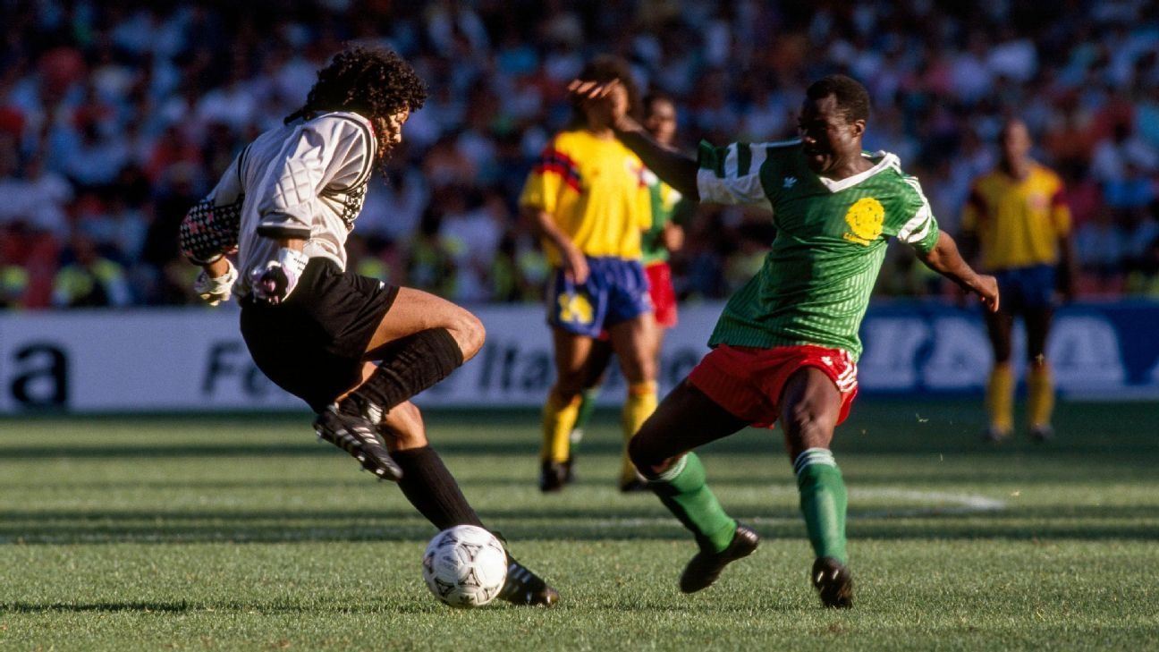 Higuita bị Roger Mila cướp bóng ngay trong chân, dẫn đến bàn thua khiến Colombia bị loại khỏi World Cup 1990. Higuita bị Roger Mila cướp bóng ngay trong chân, dẫn đến bàn thua khiến Colombia bị loại khỏi World Cup 1990.