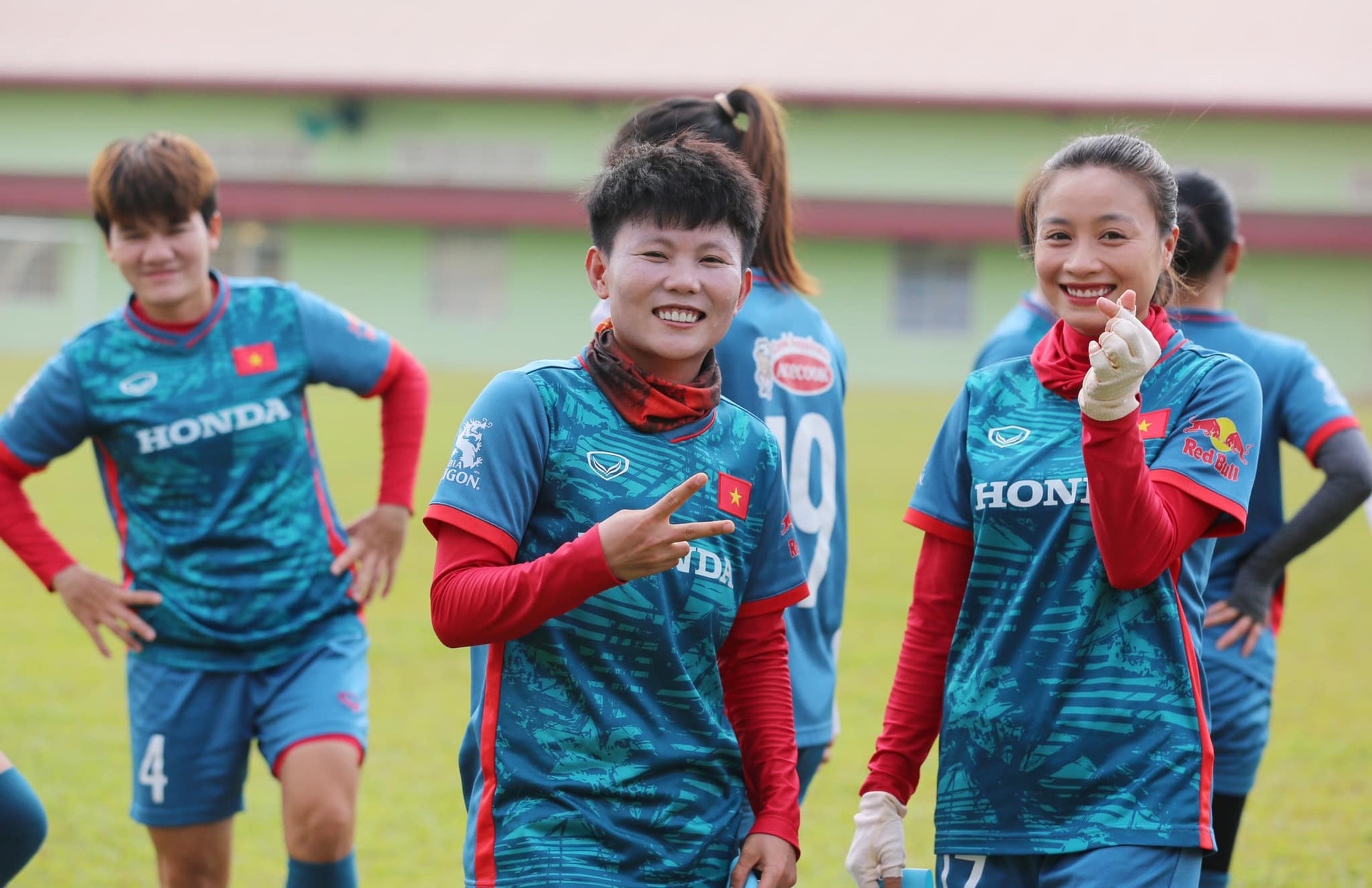 Con đường bóng đá của Bích Thùy không hề dễ dàng, nhưng cô luôn nỗ lực để vượt qua. Con đường bóng đá của Bích Thùy không hề dễ dàng, nhưng cô luôn nỗ lực để vượt qua.