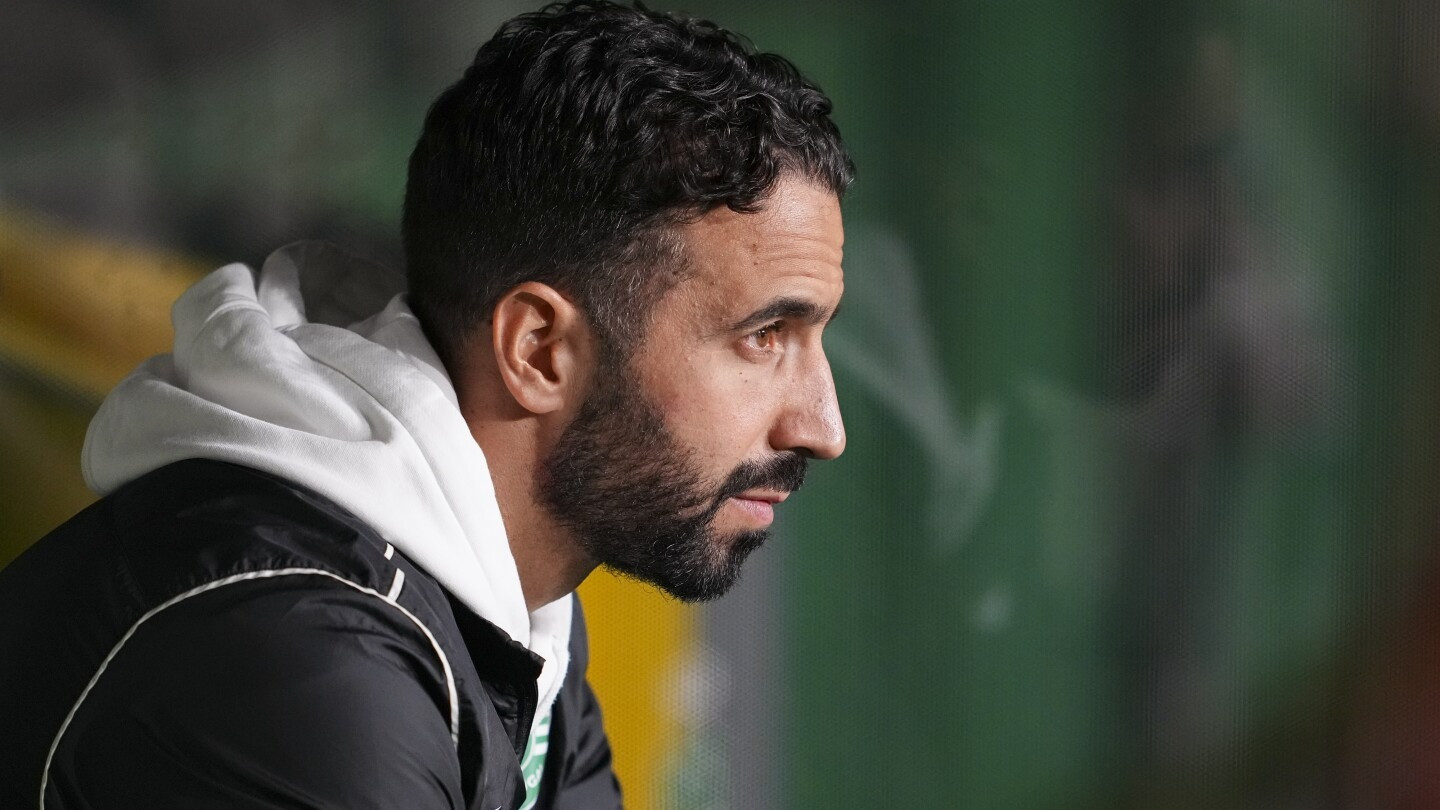 Có rất nhiều thách thức chờ đón Amorim ở Old Trafford. Có rất nhiều thách thức chờ đón Amorim ở Old Trafford.