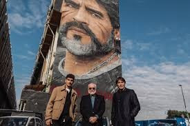 Maradona hiện diện ở khắp mọi nơi trong thành phố Napoli.
