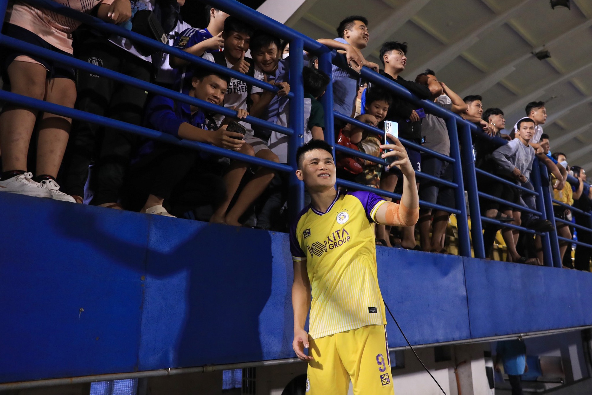 Ngay cả bây giờ, Phạm Tuấn Hải cũng khá thoải mái khi nói về những sai lầm, bởi coi đó là một phần của sự trưởng thành. (Ảnh: Hà Nội FC)