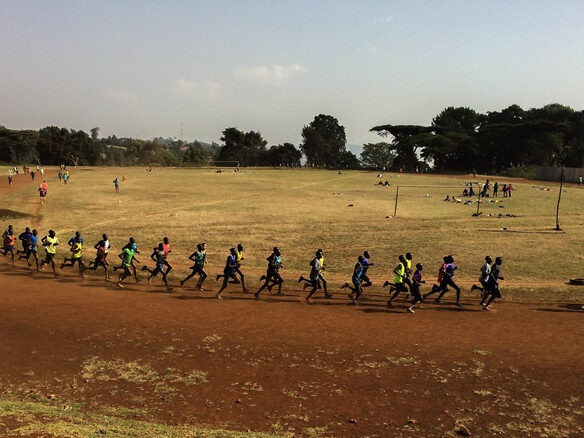 Những thanh niên ở Thung lũng Rift tập luyện 3 buổi mỗi ngày, không ngừng nghỉ ngay cả khi đã trở thành ngôi sao thế giới. (Ảnh: Getty Images) Những thanh niên ở Thung lũng Rift tập luyện 3 buổi mỗi ngày, không ngừng nghỉ ngay cả khi đã trở thành ngôi sao thế giới. (Ảnh: Getty Images)