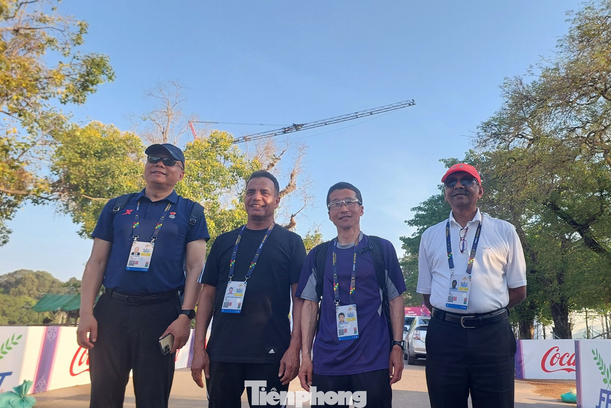 Đội ngũ trọng tài quốc tế tới thị sát địa điểm thi đấu, gồm quy cách cung đường chạy cũng như cơ sở vật chất. Đội ngũ trọng tài quốc tế tới thị sát địa điểm thi đấu, gồm quy cách cung đường chạy cũng như cơ sở vật chất.