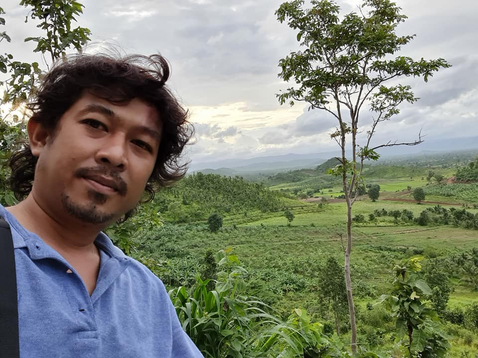 Khim Bun Leak trở về Campuchia để kiến tạo quê hương.