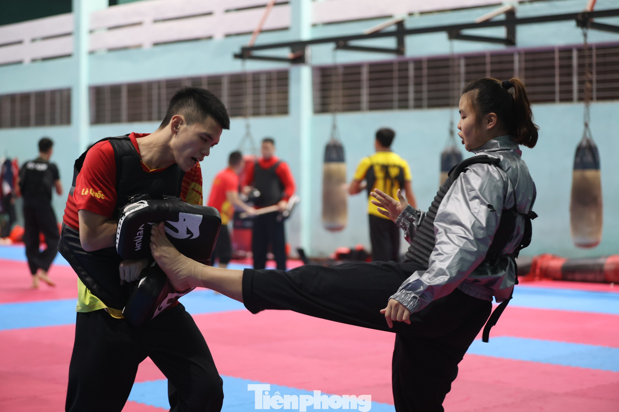 Như HLV Nguyễn Văn Hùng nói, điều may mắn là các VĐV Pencak Silat Việt Nam thích ứng rất nhanh và dần làm chủ các kỹ thuật mới. Như HLV Nguyễn Văn Hùng nói, điều may mắn là các VĐV Pencak Silat Việt Nam thích ứng rất nhanh và dần làm chủ các kỹ thuật mới.