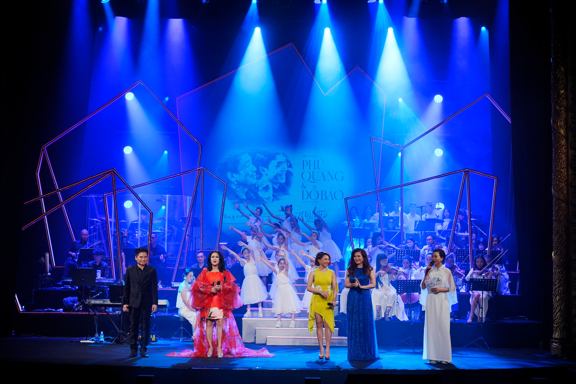 Đỗ Bảo kịch tính hóa nhạc Phú Quang ảnh 6