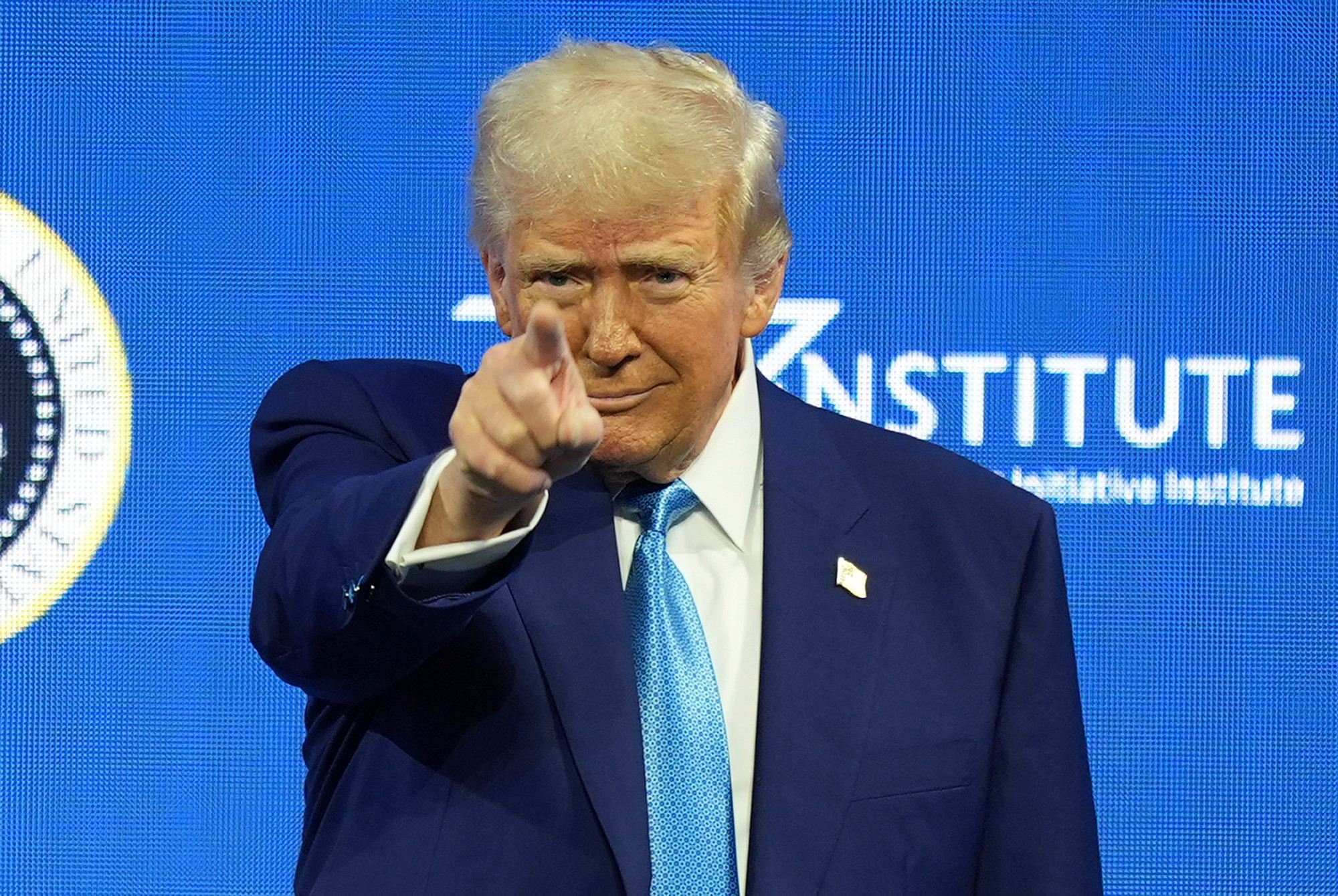 Ông Trump xới tung mọi thứ để tạo nên trật tự thế giới mới? | Báo điện tử  Tiền Phong