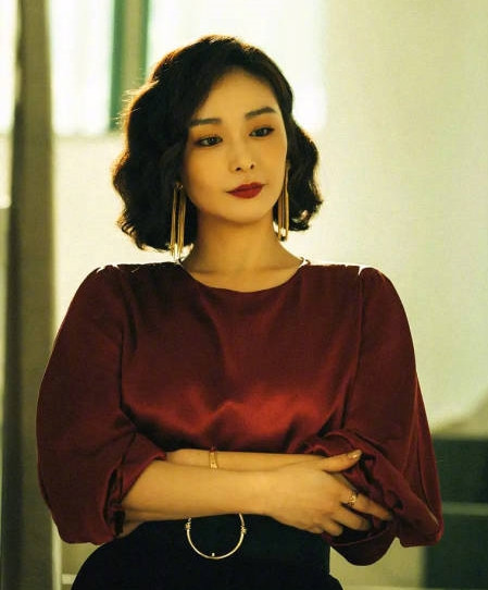 Phạm Vỹ giành giải Nam chính xuất sắc (Thị đế) và Cao Diệp giành giải Nữ phụ xuất sắc. Cả hai nghệ sĩ đều vắng mặt. Phạm Vỹ giành giải Nam chính xuất sắc (Thị đế) và Cao Diệp giành giải Nữ phụ xuất sắc. Cả hai nghệ sĩ đều vắng mặt.