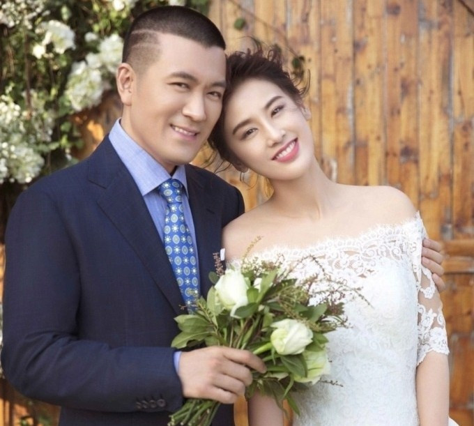 Vợ chồng Huỳnh Thánh Y - Dương Tử bị chê vì nhiều chiêu trò.