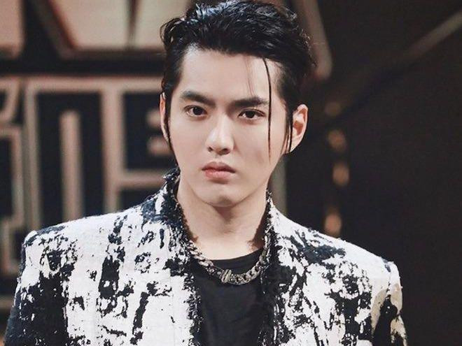 Ca sĩ họ Ngô cưỡng dâm 3 cô gái trong tình trạng không thể phản kháng. Ảnh: Weibo. Ca sĩ họ Ngô cưỡng dâm 3 cô gái trong tình trạng không thể phản kháng. Ảnh: Weibo.