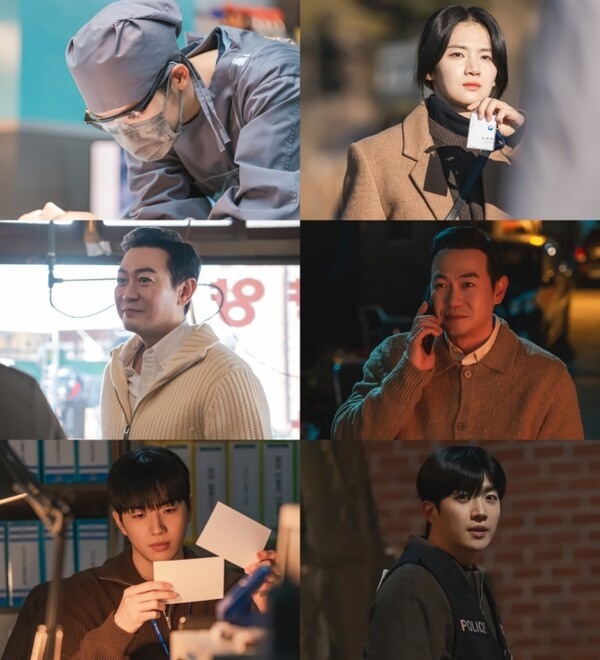 Hoạt động của ba nhân vật với nghề nghiệp và niềm tin khác nhau làm tăng thêm sự đắm chìm của bộ phim. Nó khơi dậy sự tò mò về cách các nhân vật và chuyên môn của họ, những người đi lại giữa công việc văn phòng và công việc bên ngoài để khám phá sự thật cũng như che giấu bí mật, sẽ đan xen như thế nào để tạo nên một câu chuyện khó đoán.