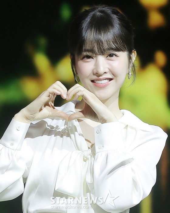 Park Bo Young sẽ có buổi họp fan mang tên Written BY tại Yes24 Live Hall ở Gwangjin-gu, Seoul vào ngày 7/6. Thông qua buổi fan meeting này, Park Bo Young sẽ gặp gỡ người hâm mộ ngoại tuyến lần đầu tiên sau khoảng 7 năm. Sau buổi họp mặt người hâm mộ trong nước, cô đang lên kế hoạch cho chuyến lưu diễn vòng quanh thế giới đến Ma Cao, Bangkok và Đài Loan. Park Bo Young sẽ có buổi họp fan mang tên Written BY tại Yes24 Live Hall ở Gwangjin-gu, Seoul vào ngày 7/6. Thông qua buổi fan meeting này, Park Bo Young sẽ gặp gỡ người hâm mộ ngoại tuyến lần đầu tiên sau khoảng 7 năm. Sau buổi họp mặt người hâm mộ trong nước, cô đang lên kế hoạch cho chuyến lưu diễn vòng quanh thế giới đến Ma Cao, Bangkok và Đài Loan.