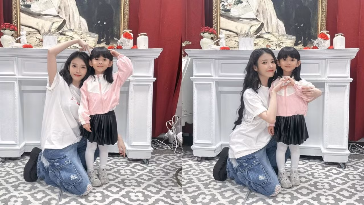 Một trong những khoảnh khắc ấm lòng nhất tại Lễ trao giải Nghệ thuật Baeksang lần thứ 61 không phải đến từ sân khấu, mà là từ cuộc hội ngộ cảm động trên thảm đỏ. Ca sĩ kiêm diễn viên IU, người đã quyến rũ khán giả với vai diễn Oh Ae Sun trong bộ phim truyền hình When Life Gives You Tangerines, đã đoàn tụ với bạn diễn nhí Shin Chae Rin, người đã vào vai con gái của cô trong bộ phim. Tại lễ trao giải Baeksang, cuộc hội ngộ của cặp đôi này đã khơi dậy nỗi nhớ trong lòng người hâm mộ và nhanh chóng tạo nên làn sóng trên mạng xã hội. Mối quan hệ của họ rõ ràng vẫn bền chặt ngoài màn ảnh, đã nhắc nhở nhiều người lý do tại sao When Life Gives You Tangerines lại để lại ấn tượng lâu dài như vậy.