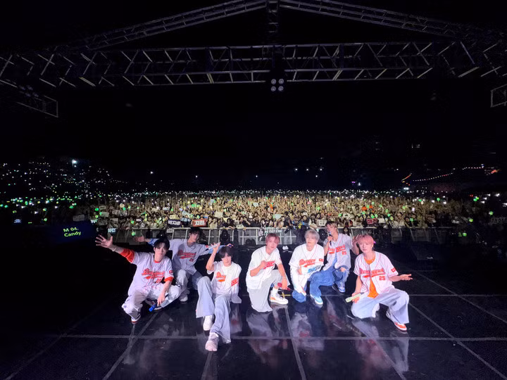 NCT Dream X Mark thống trị hoàn hảo Lễ hội trường Đại học.