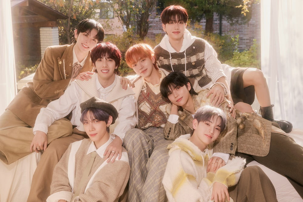 N.SSign là nhóm nhạc nam Hàn Quốc được thành lập thông qua cuộc thi thực tế Stars Awakening của Channel A vào năm 2022 và được quản lý bởi n.CH Entertainment. Họ ra mắt vào ngày 9/8/2023, với vở kịch mở rộng Sự ra đời của Cosmo. Nhóm gồm 7 thành viên: Kazuta, Doha, Sungyun, Robin, Hanjun, Laurence và Huiwon. Nhóm n.SSign gần đây đã tổ chức buổi hòa nhạc solo đầu tiên của họ tại Hàn Quốc, EVERBLUE in SEOUL, tại Blue Square Mastercard Hall ở Yongsan, Seoul. Sau thành công của mình, nhóm đang chuẩn bị một loạt các hoạt động nhằm mở rộng sự hiện diện trên thị trường toàn cầu. N.SSign là nhóm nhạc nam Hàn Quốc được thành lập thông qua cuộc thi thực tế Stars Awakening của Channel A vào năm 2022 và được quản lý bởi n.CH Entertainment. Họ ra mắt vào ngày 9/8/2023, với vở kịch mở rộng Sự ra đời của Cosmo. Nhóm gồm 7 thành viên: Kazuta, Doha, Sungyun, Robin, Hanjun, Laurence và Huiwon. Nhóm n.SSign gần đây đã tổ chức buổi hòa nhạc solo đầu tiên của họ tại Hàn Quốc, EVERBLUE in SEOUL, tại Blue Square Mastercard Hall ở Yongsan, Seoul. Sau thành công của mình, nhóm đang chuẩn bị một loạt các hoạt động nhằm mở rộng sự hiện diện trên thị trường toàn cầu.