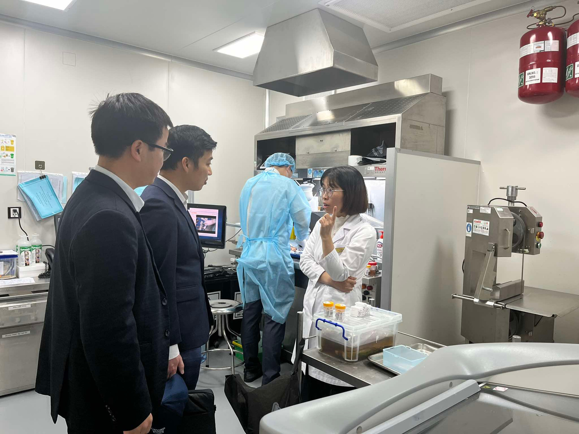 TS. Hiệu cùng cộng sự đã có 4 sáng chế khoa học và 1 bản quyền phần mềm hữu ích trong lĩnh vực y tế thông minh.