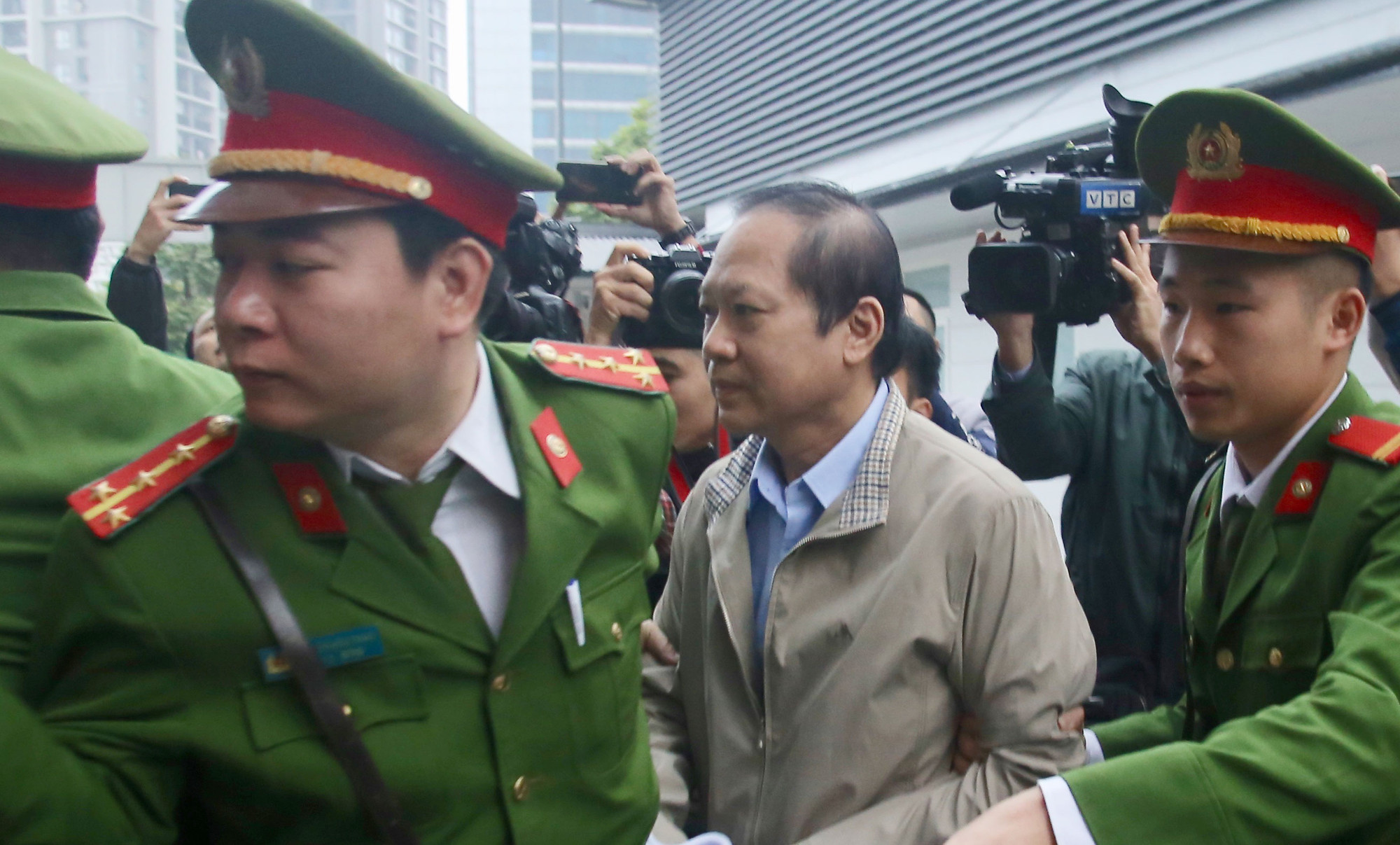 Xét xử vụ AVG: Nhiều tài liệu tuyệt mật chưa được 'giải mã' ảnh 9