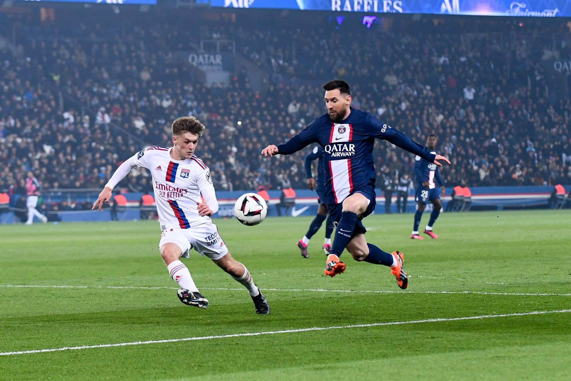 Messi bị la ó, PSG bị đánh bại | Báo điện tử Tiền Phong