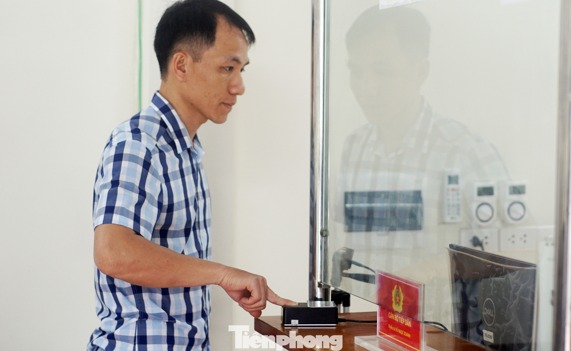 Anh Trầm chỉ mất 10 phút để định danh mức 2. Ảnh: Thanh Hà Anh Trầm chỉ mất 10 phút để định danh mức 2. Ảnh: Thanh Hà