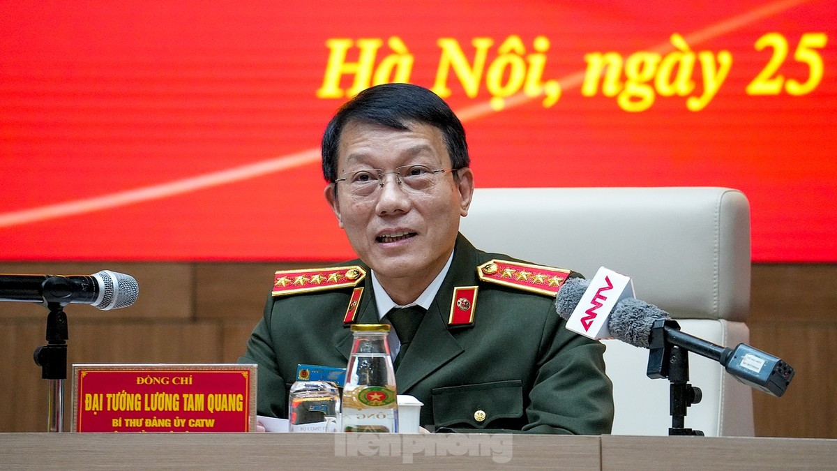 Đại tướng Lương Tam Quang, Bộ trưởng Bộ Công an. Ảnh: Hoàng Mạnh Thắng Đại tướng Lương Tam Quang, Bộ trưởng Bộ Công an. Ảnh: Hoàng Mạnh Thắng
