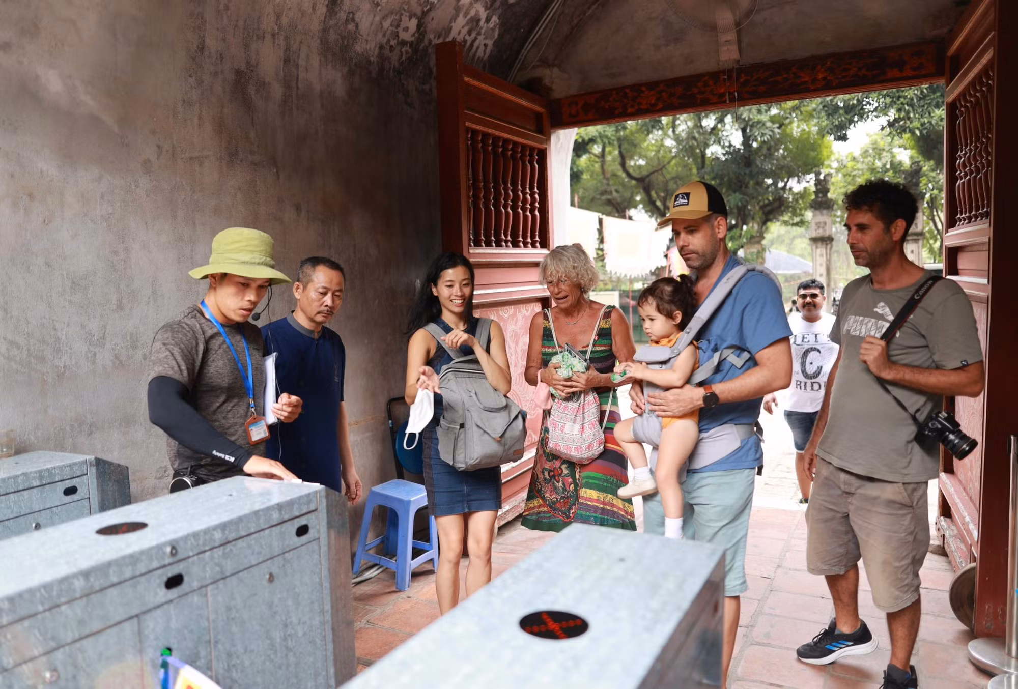 Di tích quốc gia đặc biệt Văn Miếu - Quốc Tử Giám là một trong những thiết chế văn hóa, giáo dục tầm cỡ nhằm lan tỏa những giá trị văn hóa, lịch sử vừa là điểm du lịch hấp dẫn bậc nhất Thủ đô với nhiều hoạt động tham quan và trải nghiệm phong phú.