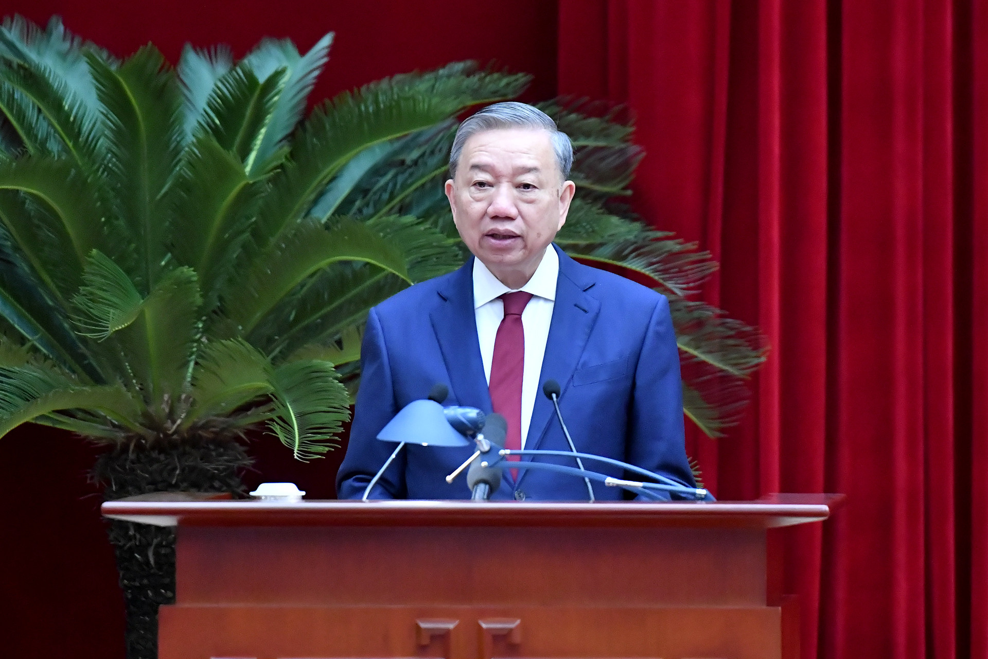 Tổng Bí thư Tô Lâm phát biểu tại Hội nghị Ban Chấp hành Trung ương khóa XIII Tổng Bí thư Tô Lâm phát biểu tại Hội nghị Ban Chấp hành Trung ương khóa XIII