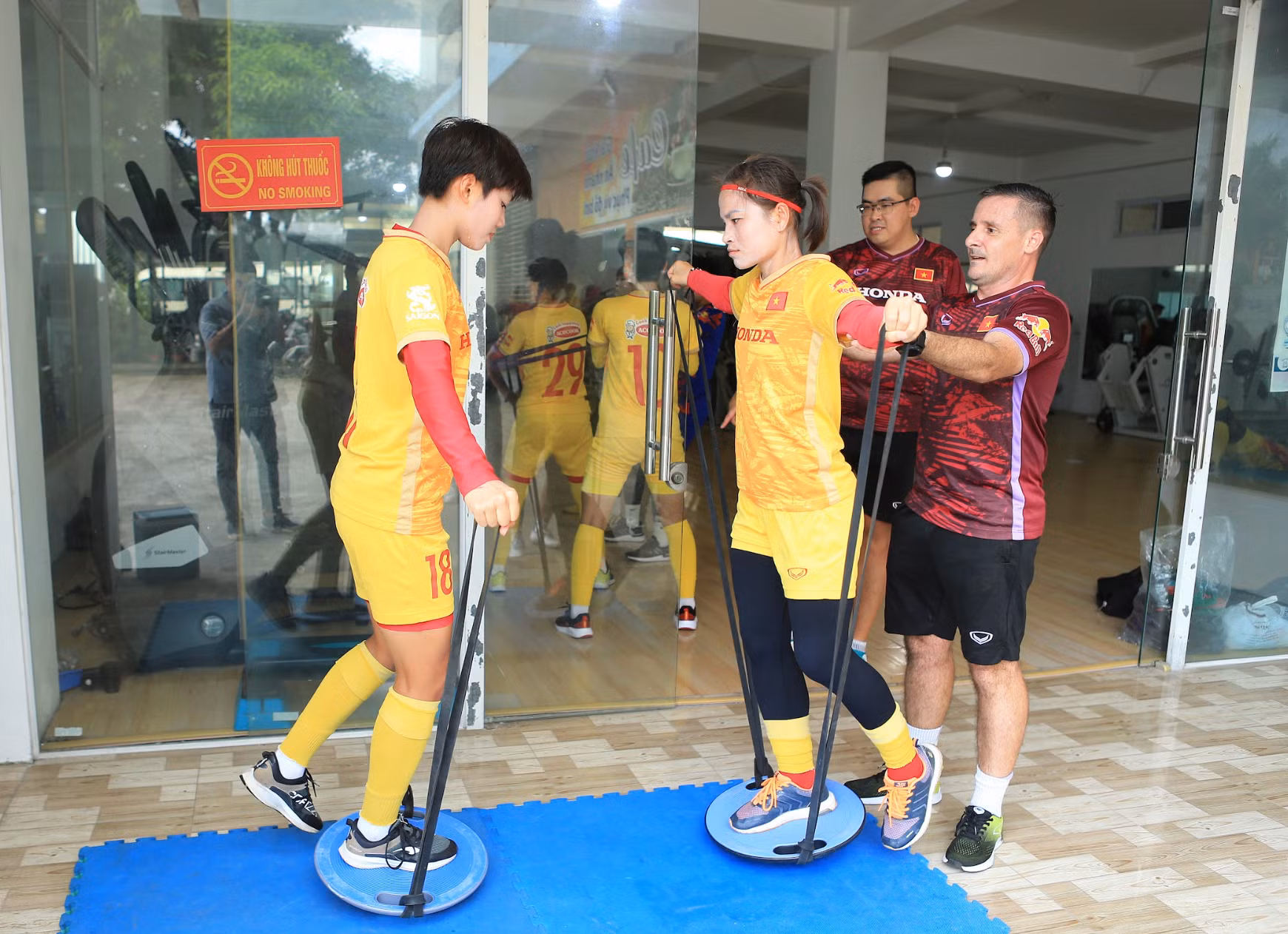 Đối thủ của đội tuyển nữ Việt Nam ở World Cup 2023 đều là những đội bóng có thể hình, thể lực vượt trội.