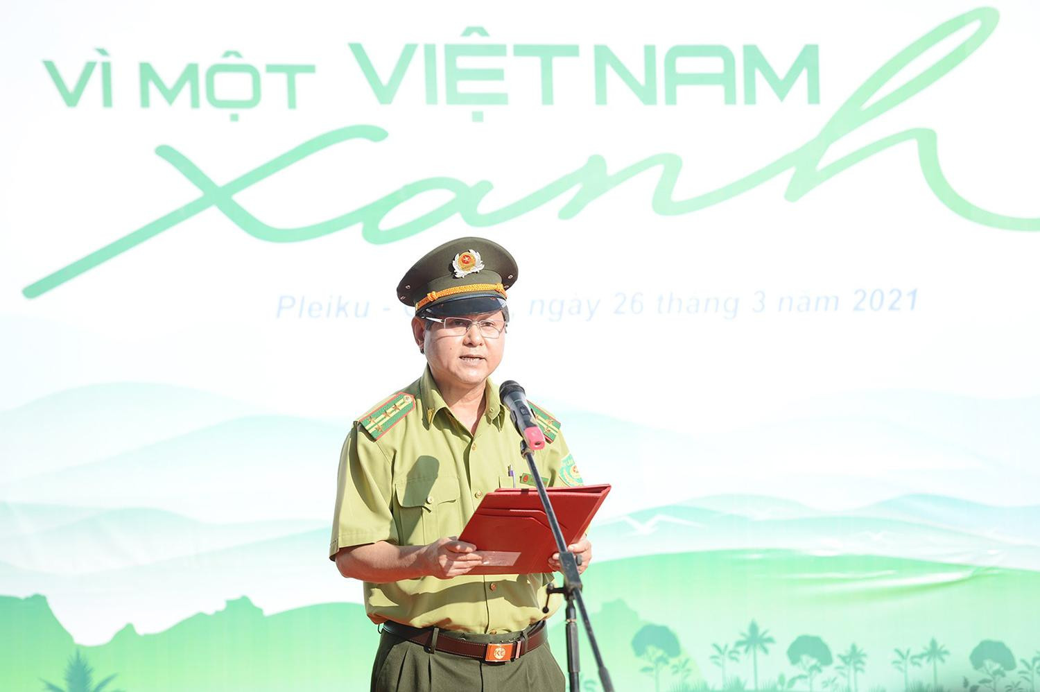 Tại chương trình, đại diện lực lượng Kiểm lâm tỉnh Gia Lai đã chia sẻ và thể hiện quyết tâm bảo vệ rừng, bảo vệ màu xanh của đại ngàn Tây Nguyên.