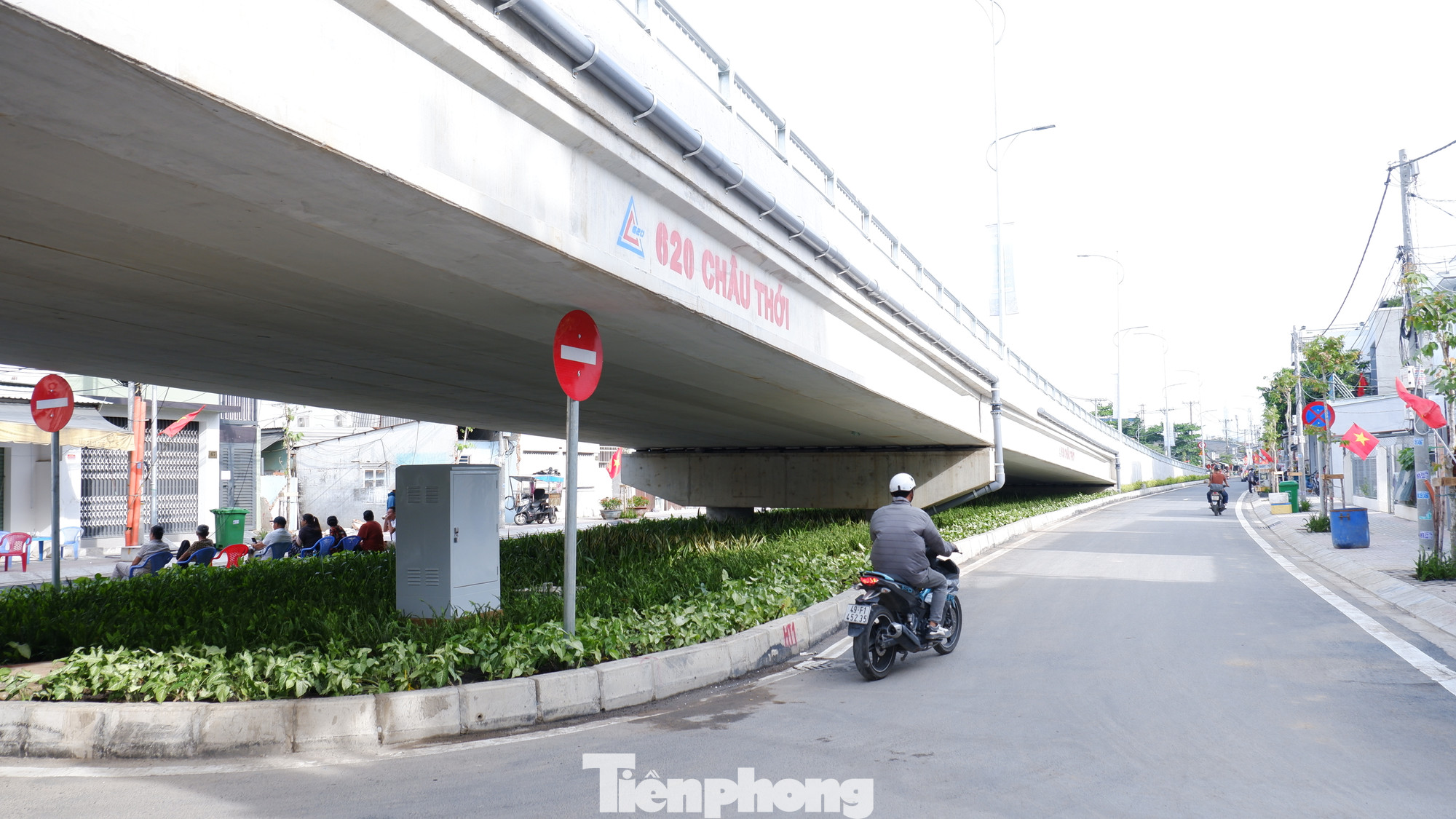 Một số hình ảnh về cầu Rạch Đỉa được thông xe vào sáng 28/11. Ảnh: Hữu Huy