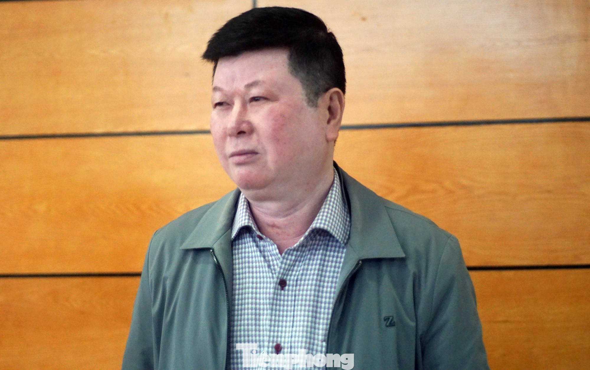 Ông Long, Thắng bày tỏ sự hài lòng khi đến làm thủ tục đổi GPLX và làm thủ tục thi lại khi GPLX đã quá hạn.