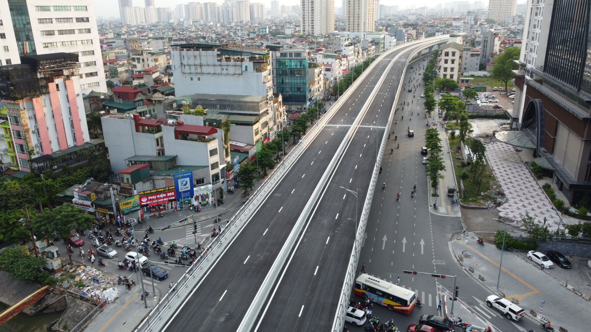 Đường Vành đai 2 trên cao qua nút giao Ngã Tư Vọng